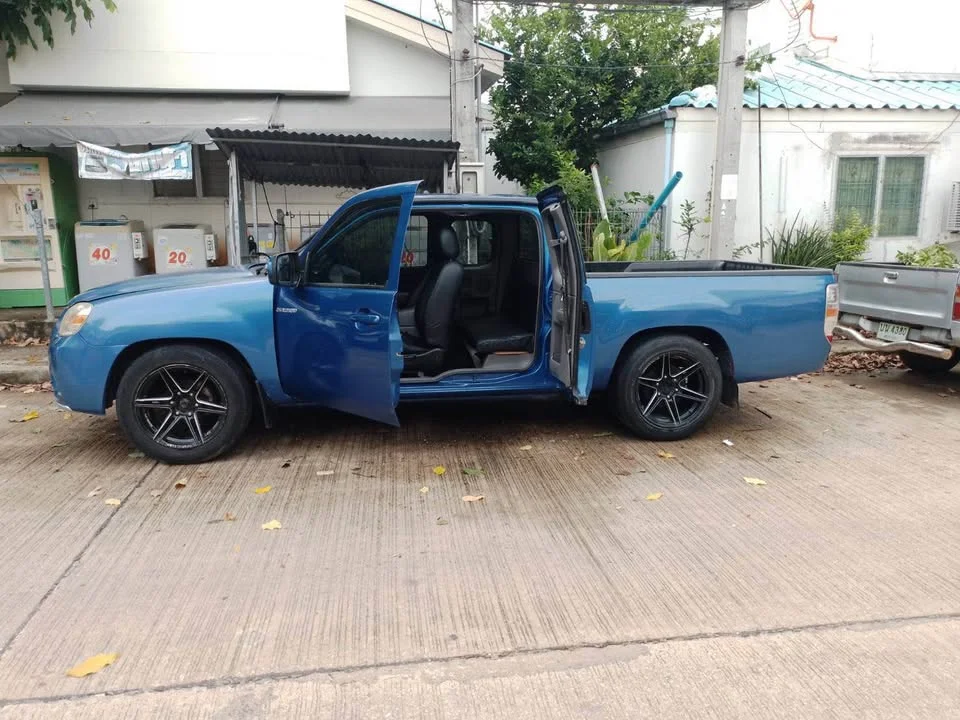 2011 Mazda BT-Series I 3