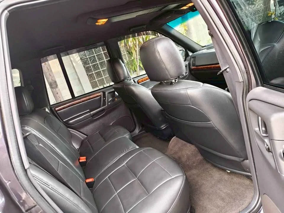 1996 Jeep Grand Cherokee ZJ 2