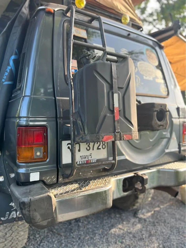 1992 Mitsubishi Pajero I 3
