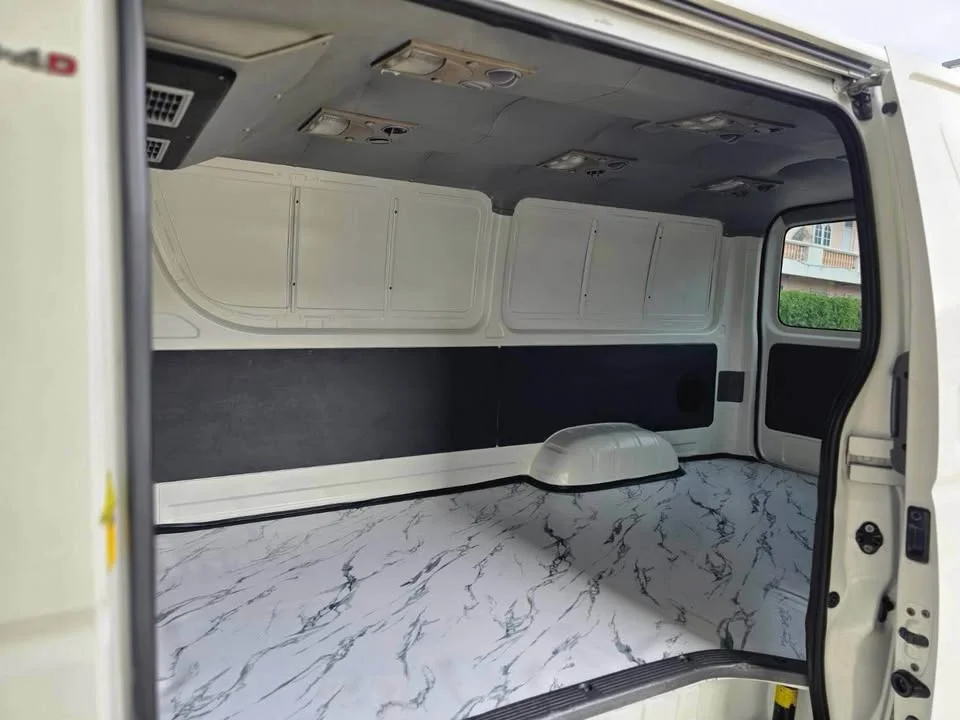 2010 Toyota HiAce V (H200) 2