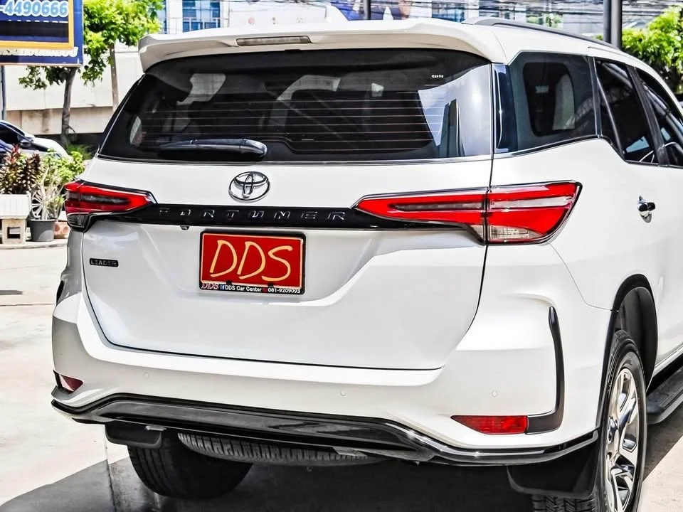 2023 Toyota Fortuner II 2