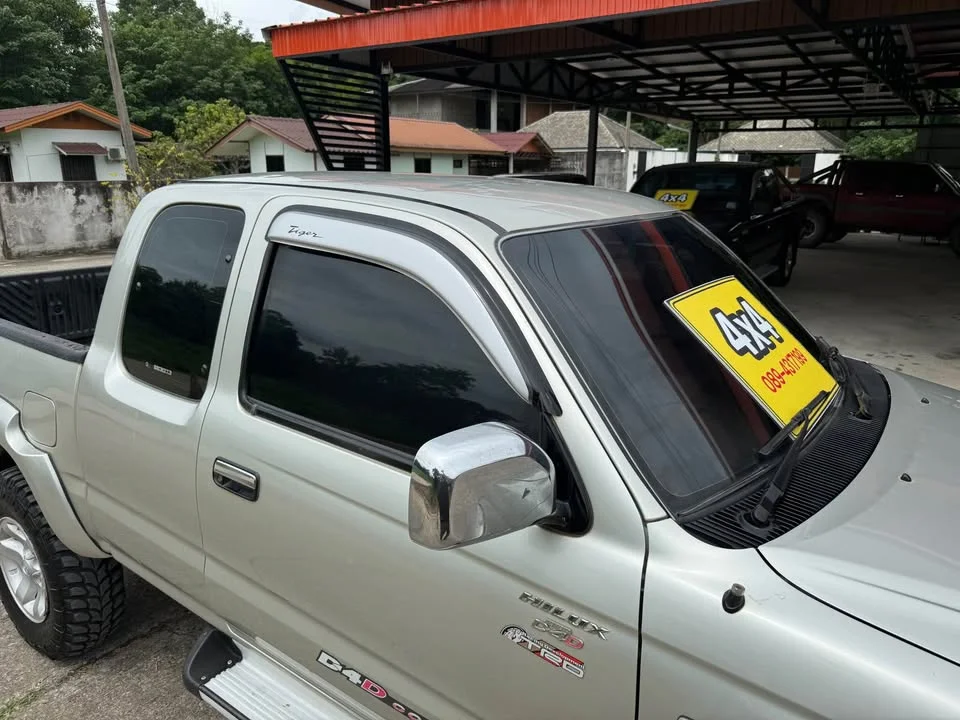 2004 Toyota Hilux Tiger VI 3