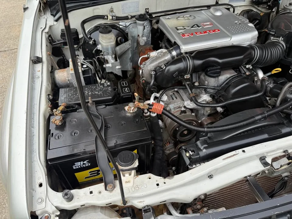2004 Toyota Hilux Tiger VI 2