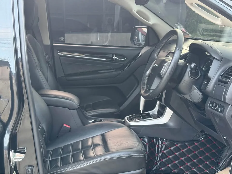 2020 Isuzu MU-X I 3
