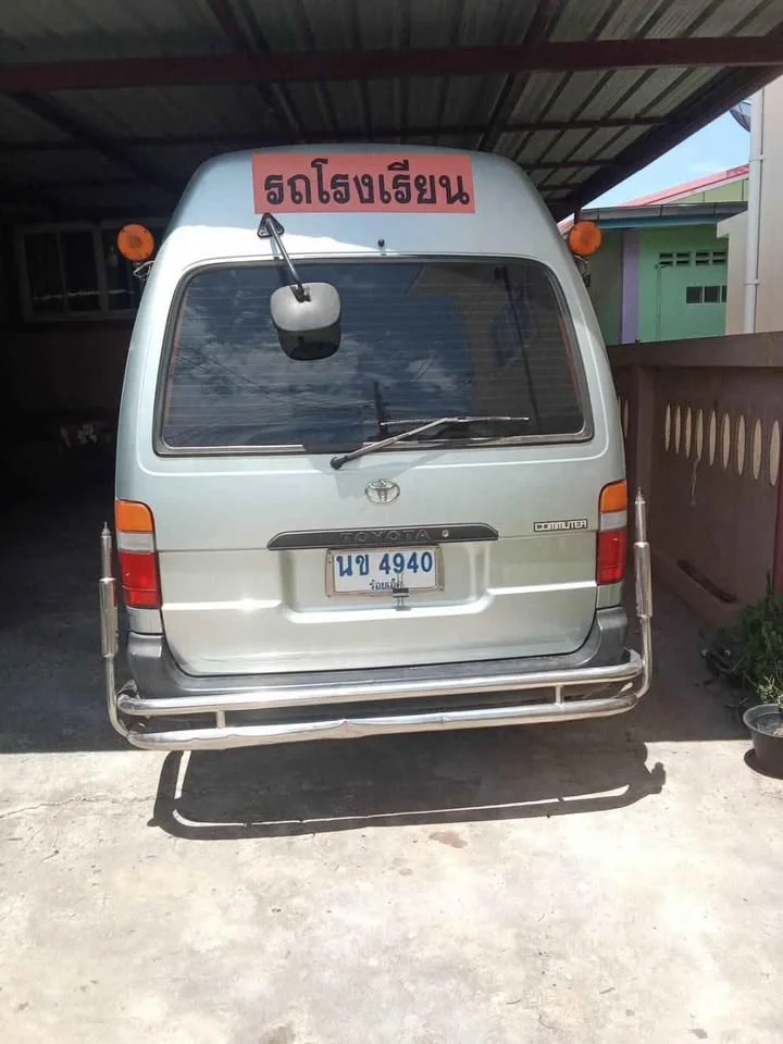 2004 Toyota Commuter IV (H100) 2