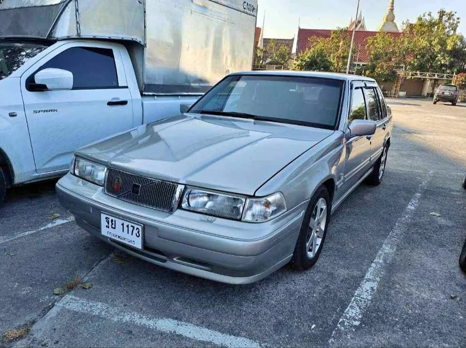 1996 Volvo 900 Series 3