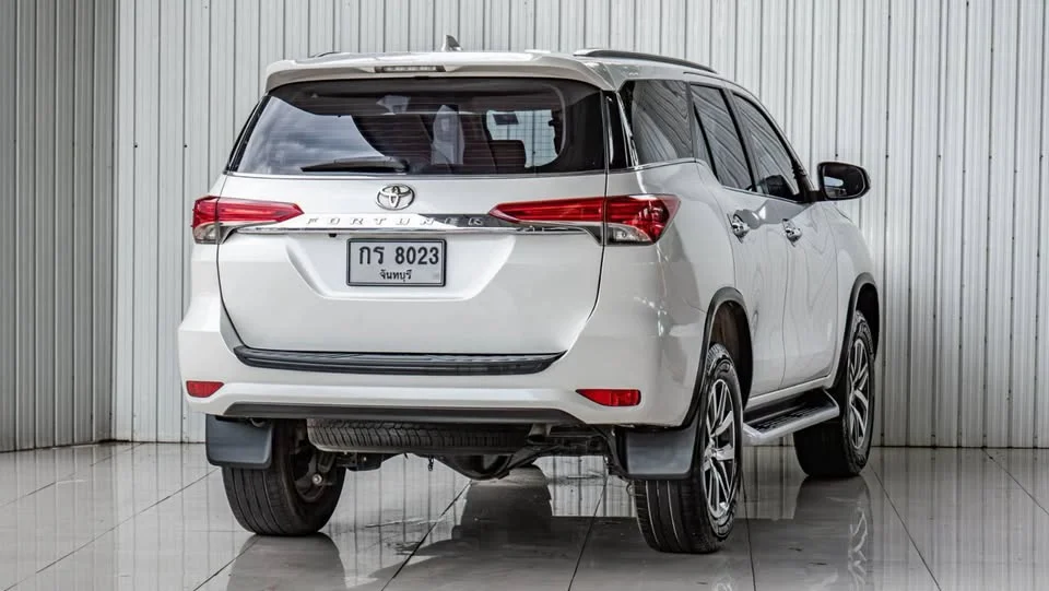 2019 Toyota Fortuner II 3