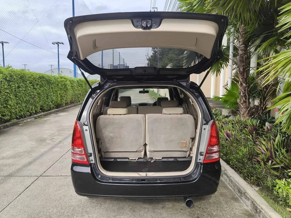 2005 Toyota Innova I 2