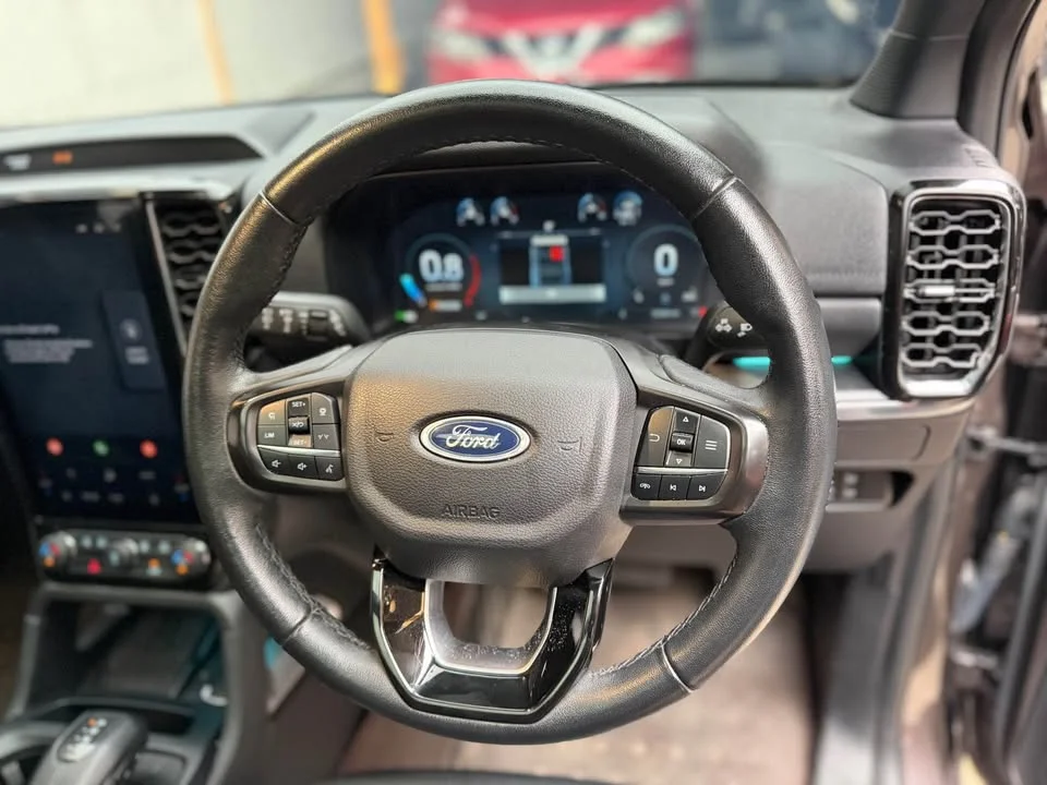 2022 Ford Everest III 3