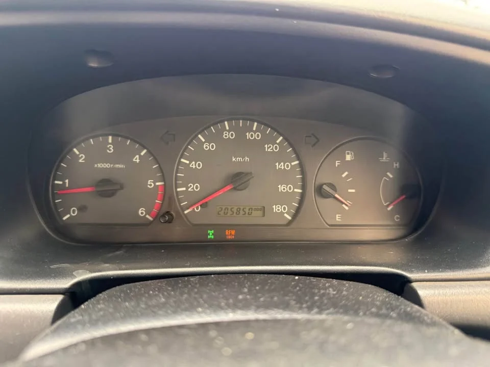 2001 Mazda 2500 Fighter V 2
