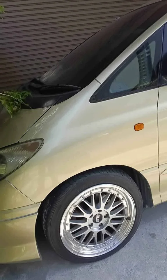 2002 Toyota Estima II 2