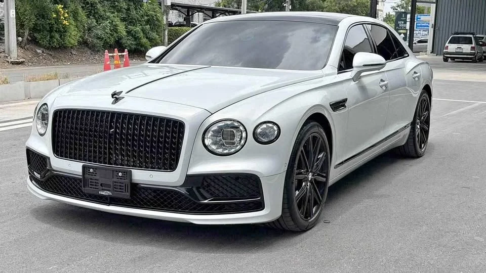 2022 Bentley Flying Spur III 3