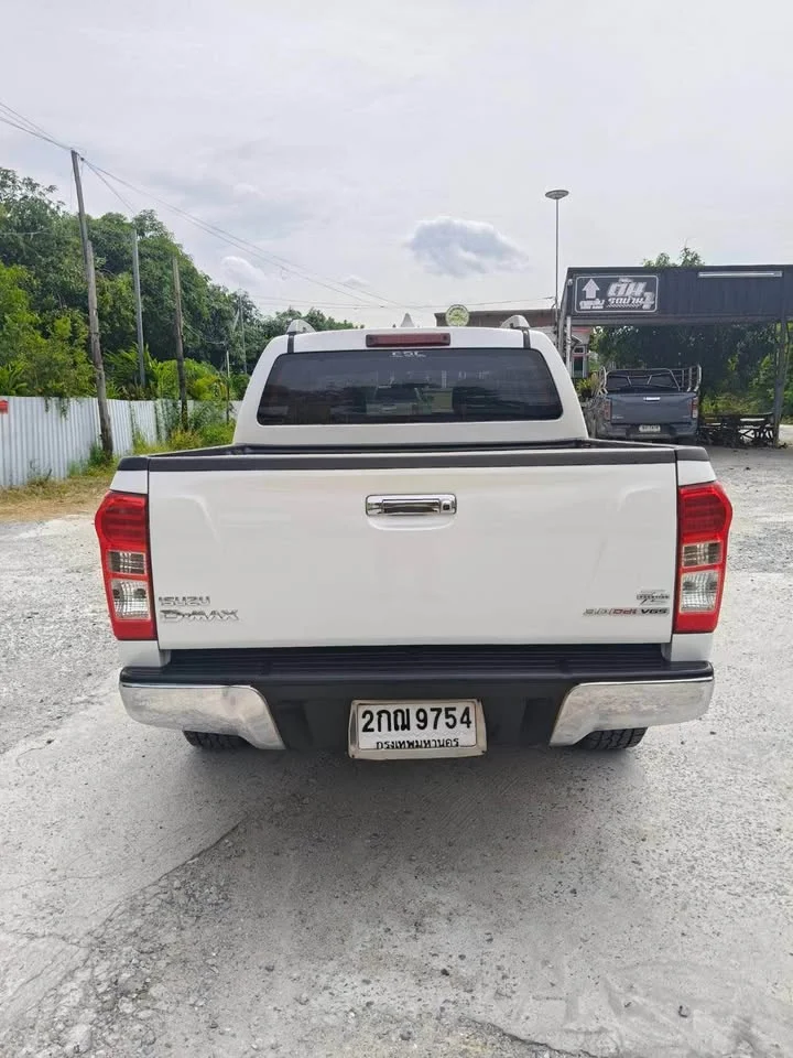 2013 Isuzu D-Max II (RT) 3