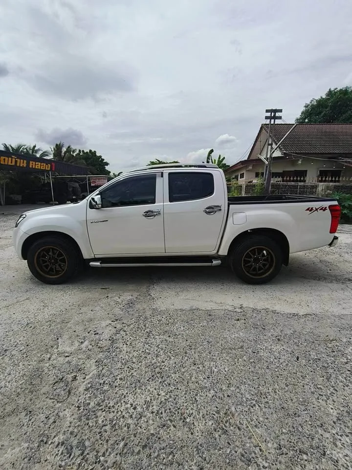 2013 Isuzu D-Max II (RT) 2
