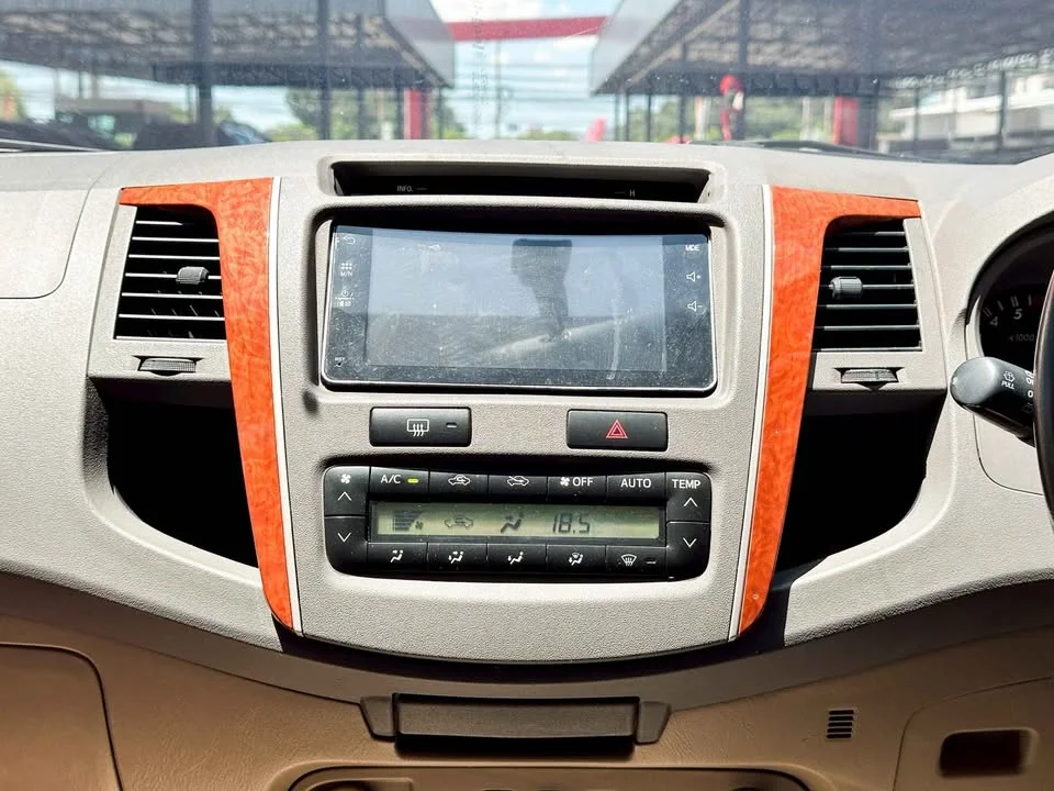 2009 Toyota Fortuner I 3