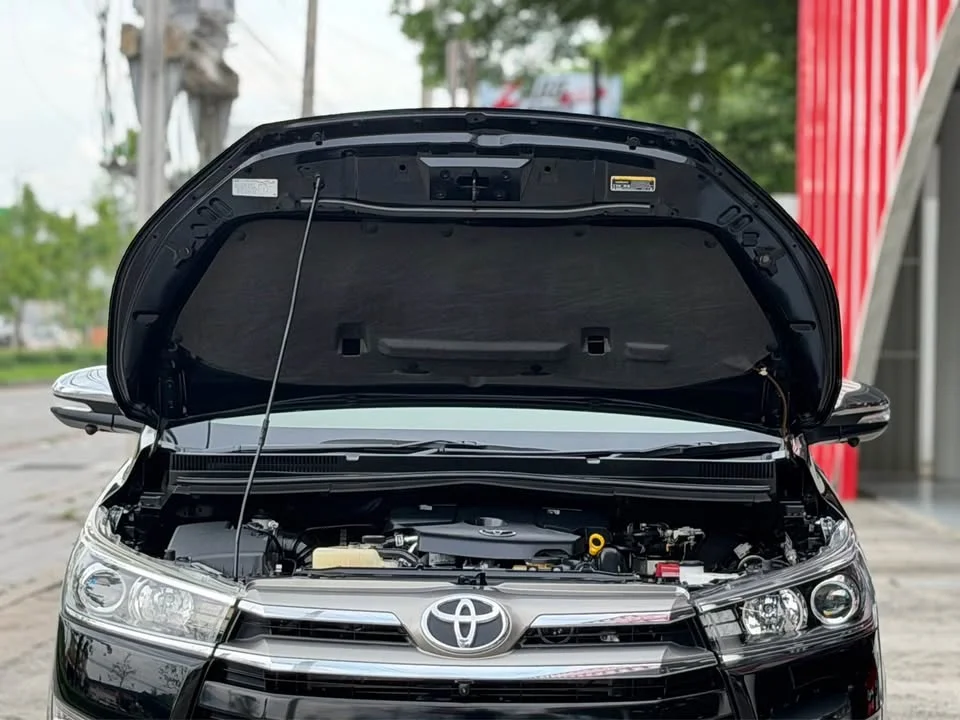 2017 Toyota Innova II 3