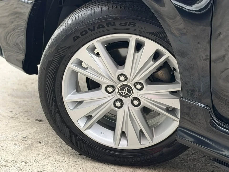 2017 Toyota Innova II 2