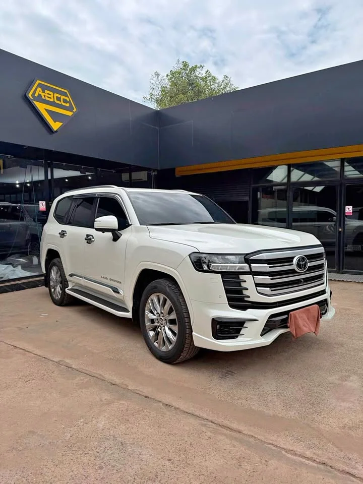 2024 Toyota Land Cruiser J300 2