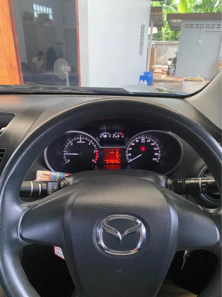 2012 Mazda BT-Series II 3