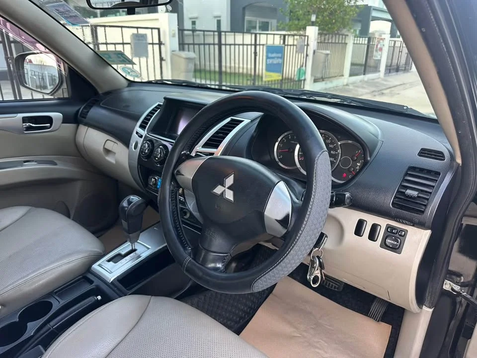 2009 Mitsubishi Pajero Sport II 2
