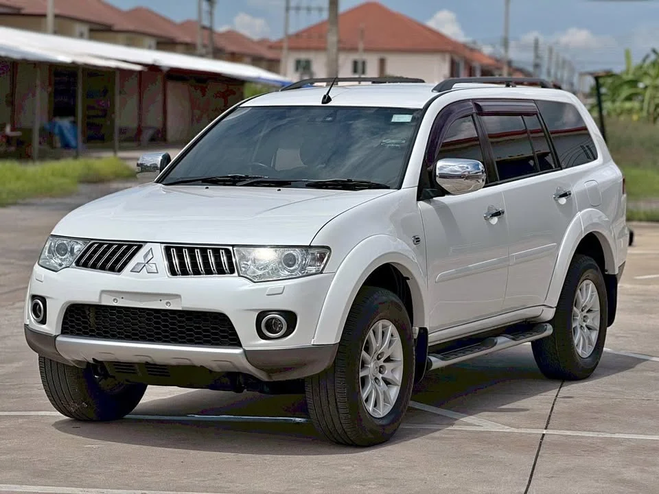2013 Mitsubishi Pajero Sport II 3