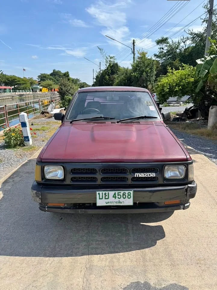 1990 Mazda B2500 IV 3