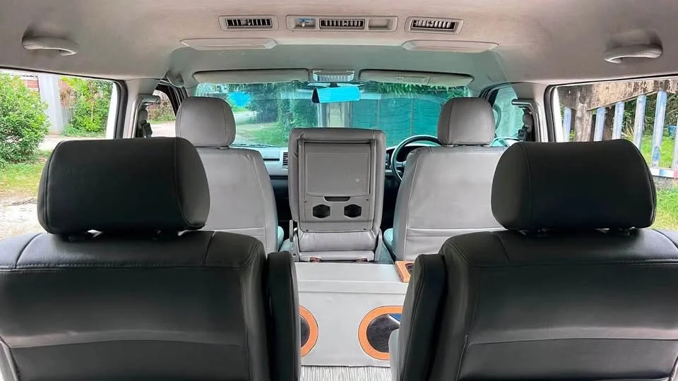 2009 Toyota Commuter V (H200) 2