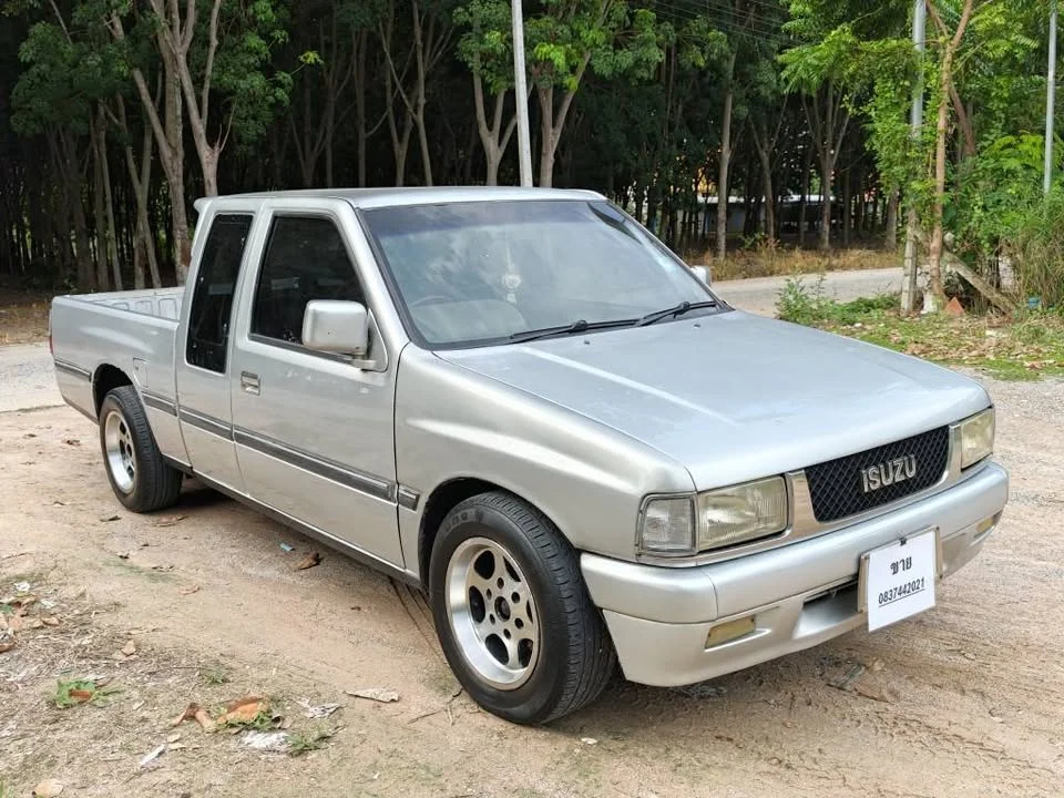 1993 Isuzu TFR III 3