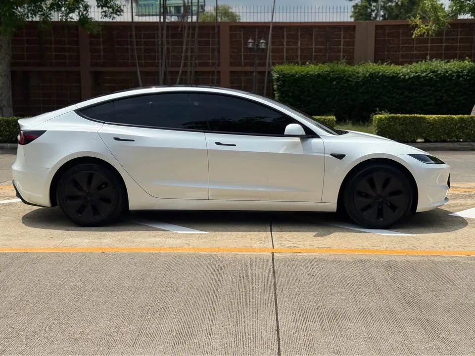 2024 Tesla Model 3 3