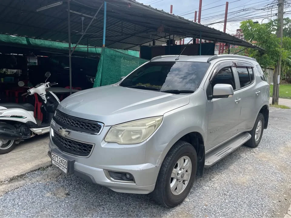 2013 Chevrolet TrailBlazer II 2
