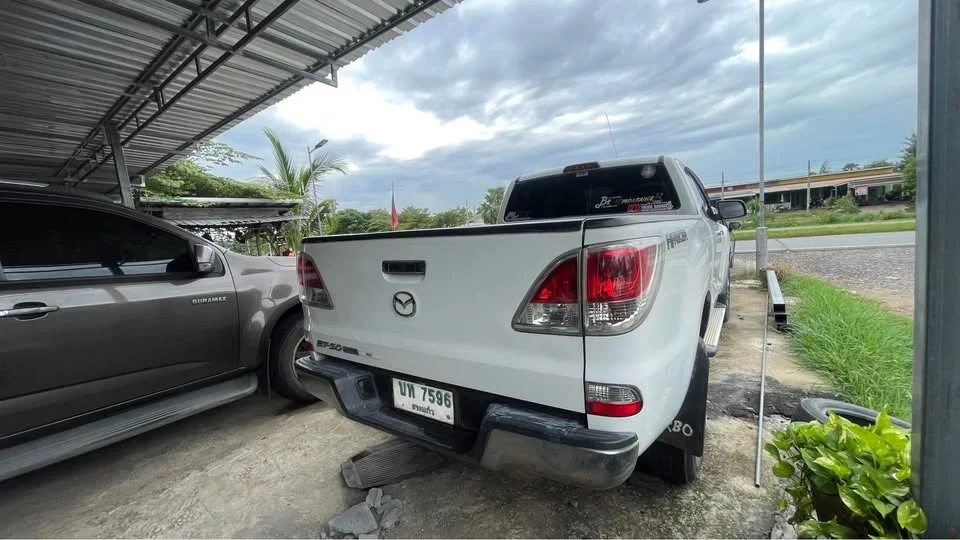 2013 Mazda BT-Series II 2