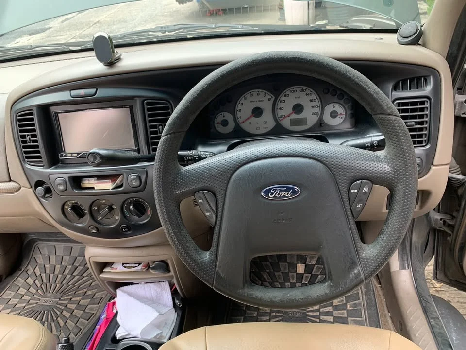 2003 Ford Escape I 3