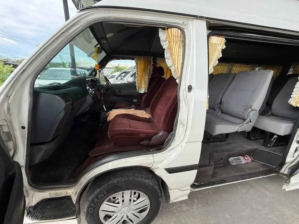 1998 Toyota Commuter IV (H100) 2
