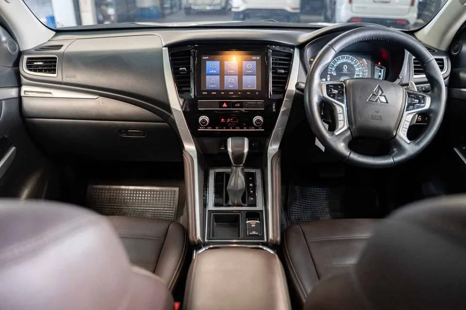 2020 Mitsubishi Pajero Sport III 2