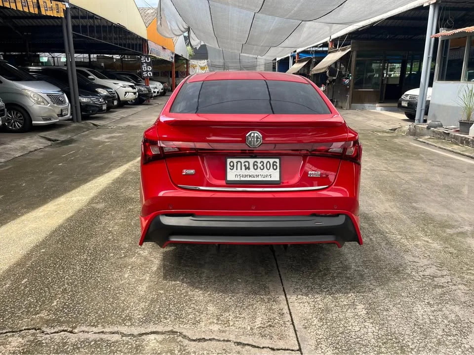 2017 MG 5 I  3