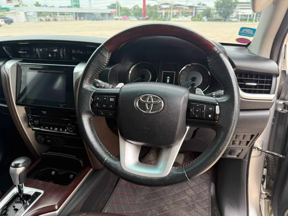 2019 Toyota Fortuner II 3
