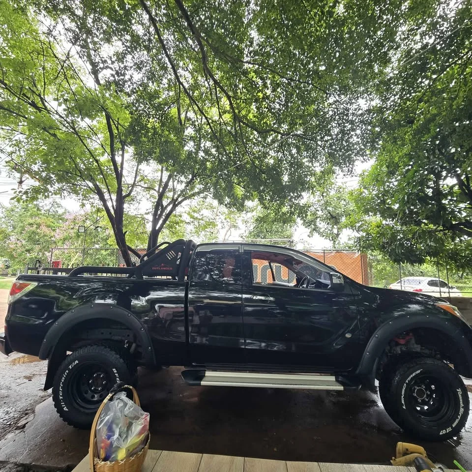 2013 Mazda BT-Series II 2