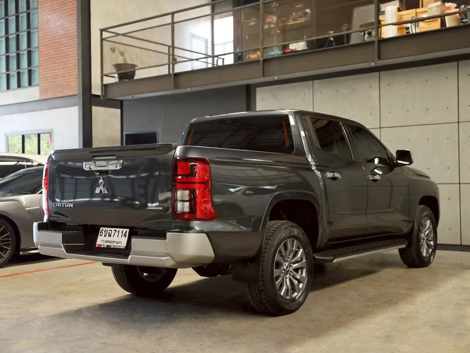 2025 Mitsubishi Triton VI 2