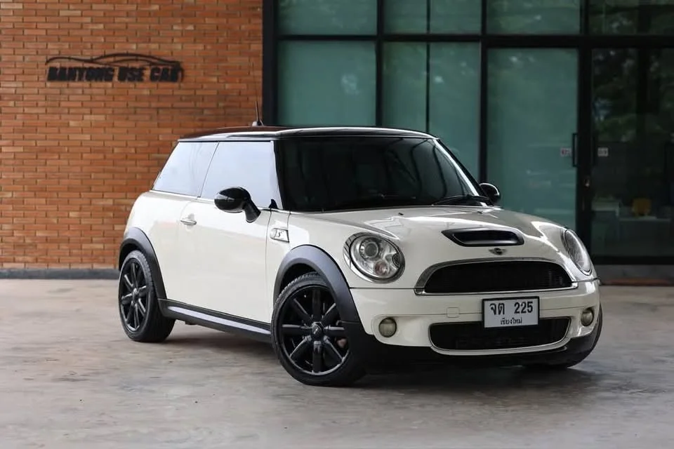 2010 Mini Hatch  III 3