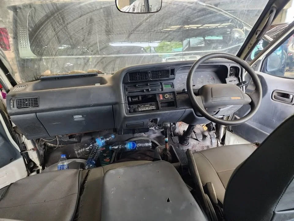 1991 Toyota Commuter IV (H100) 2