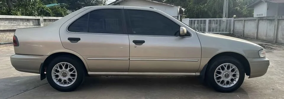 1998 Nissan Sunny IV 3