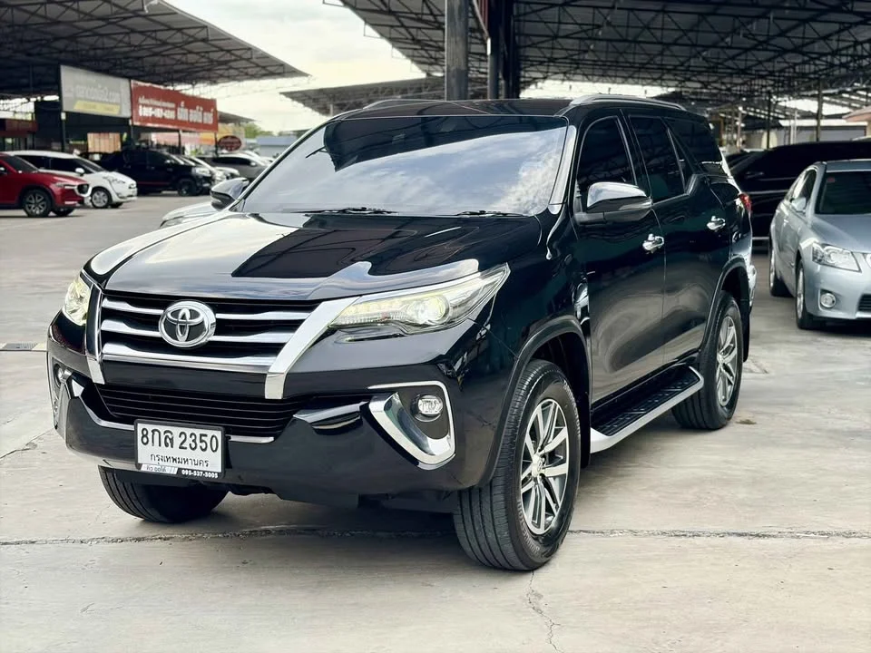 2019 Toyota Fortuner II 3