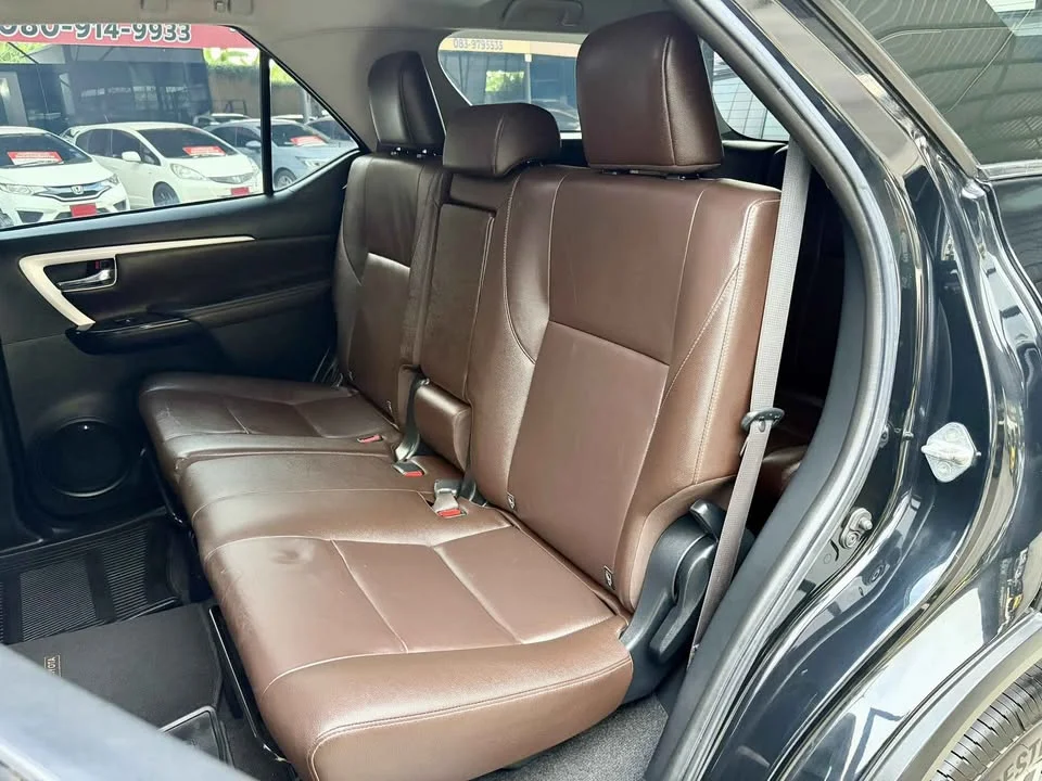 2019 Toyota Fortuner II 2
