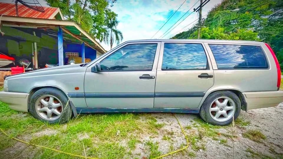 1996 Volvo 850 2