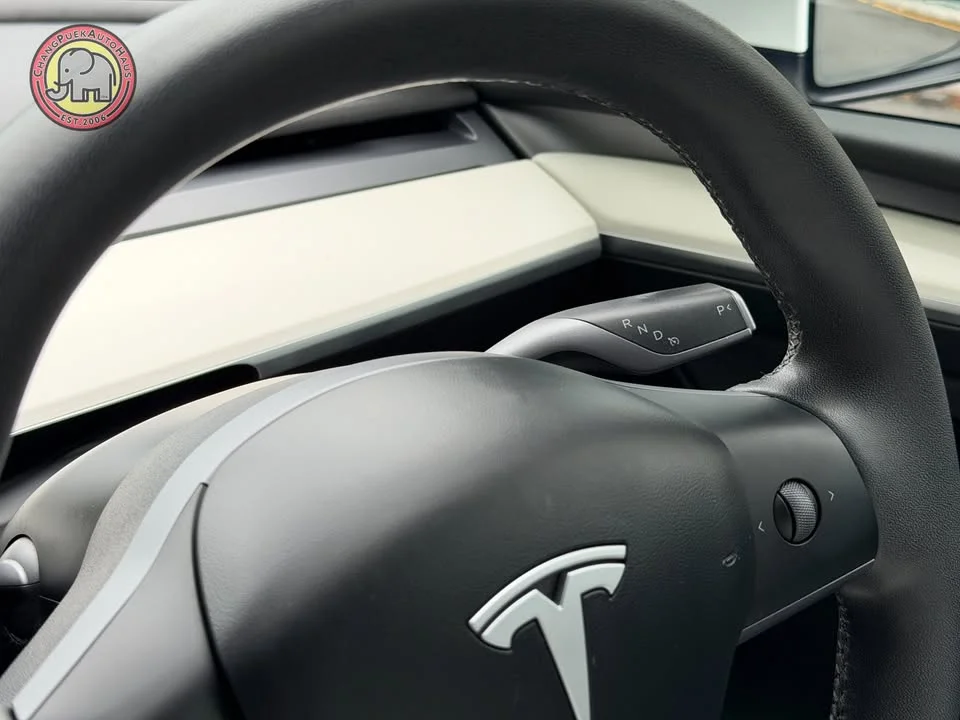 2023 Tesla Model Y 3