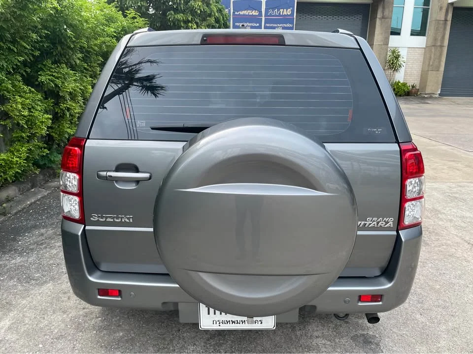 2011 Suzuki Grand Vitara III 2