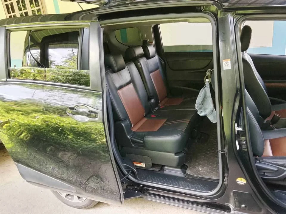 2017 Toyota Sienta II 2