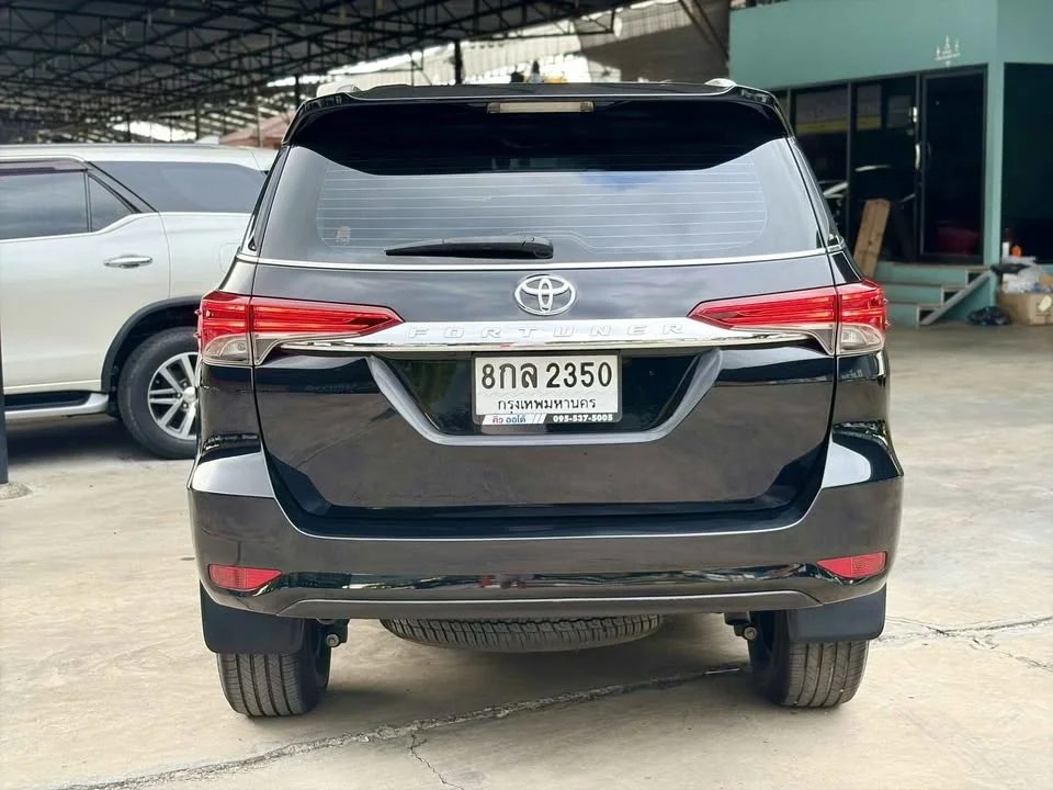 2019 Toyota Fortuner II 2