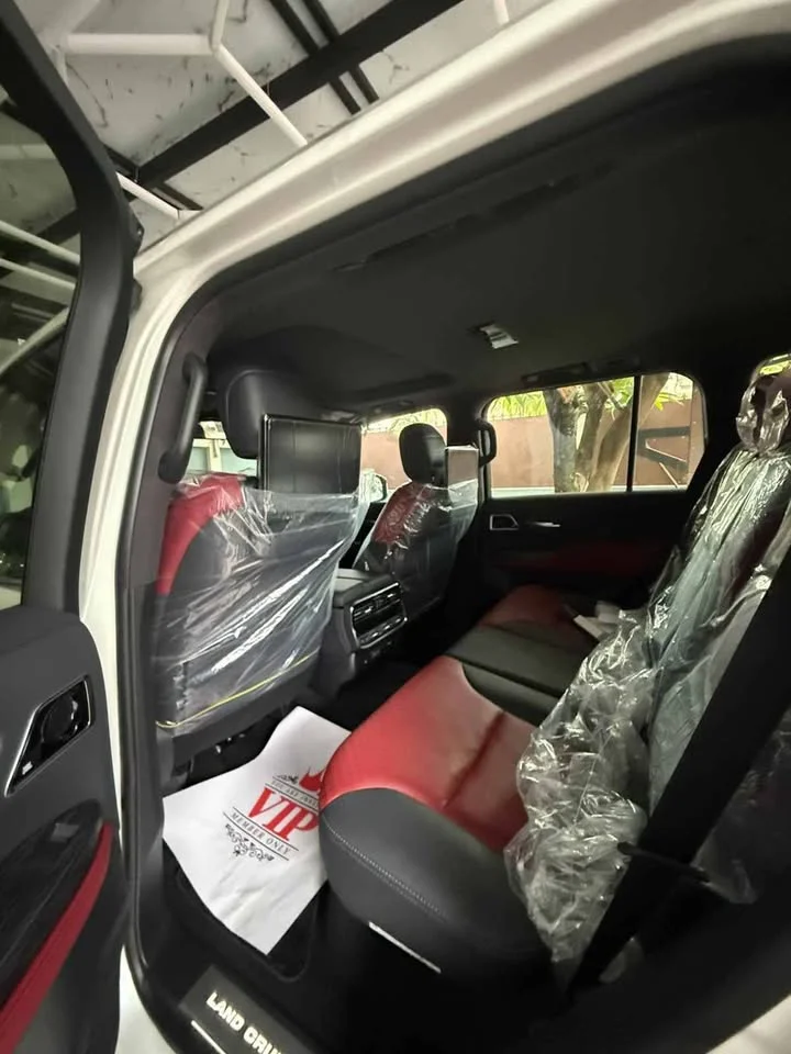 2026 Toyota Land Cruiser J300 3