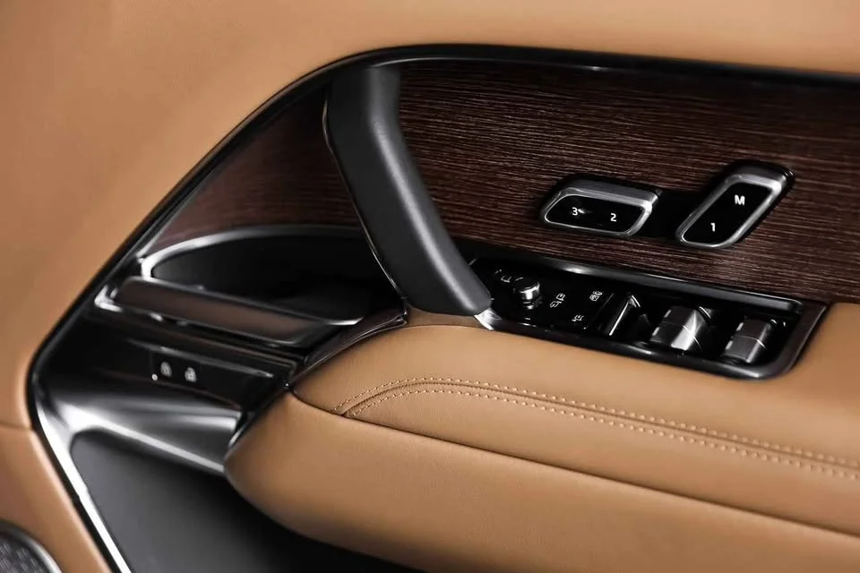 2024 Land Rover Range Rover V 2